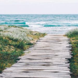 Ocean-boardwalk-path